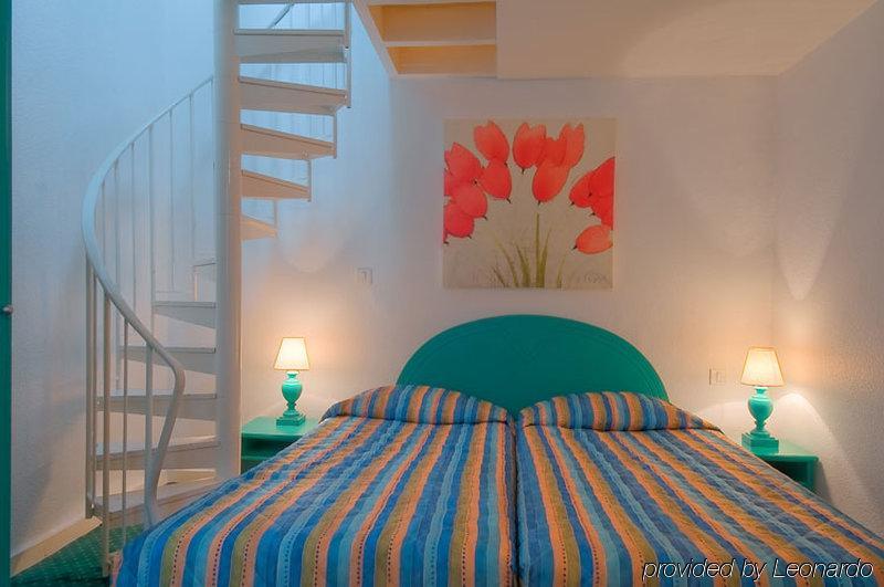 Croix De Malte Hotel Париж Стая снимка