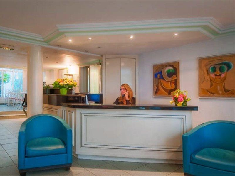 Croix De Malte Hotel Париж Екстериор снимка